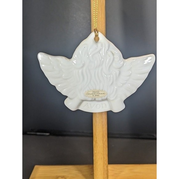 Vintage Christmas Remembrance White Porcelain Angel Cherub Ornament 1982 - Picture 5 of 5